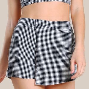 Asymmetrical Navy White Short Plaid Skort
